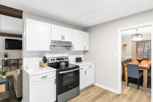 Mins to Airport&Hiking- Lake View-Newly Renovated in Birmingham, USA