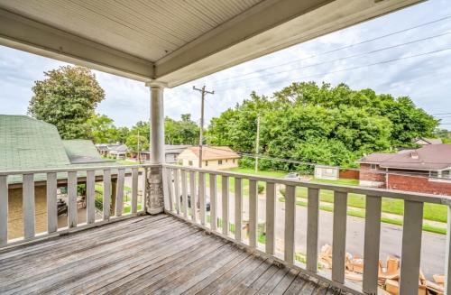 10 Min to U of Memphis-Rozelle Retreat Left Unit in Memphis, USA