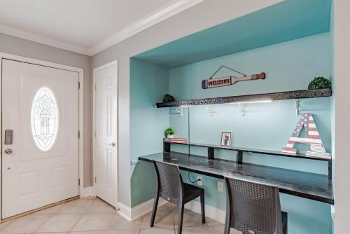 Sunny Side at Dog River-Dock Lake Fenced Yard - image 5