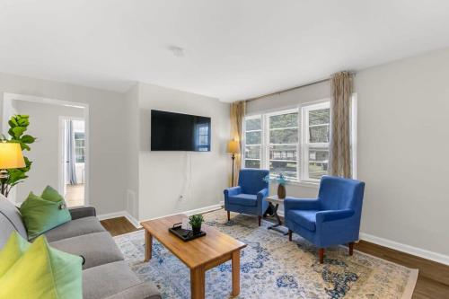 Mins to Hospital Airport & Dining- Rooms on Rose in Birmingham, USA