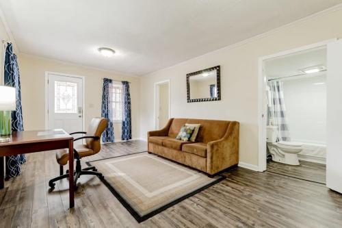Adorable on Taylor-15 mins to Downtown--- Front Unit, Columbia (photo 7)