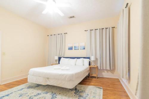 Midtown Magic- Main house- 10mins to Downtown