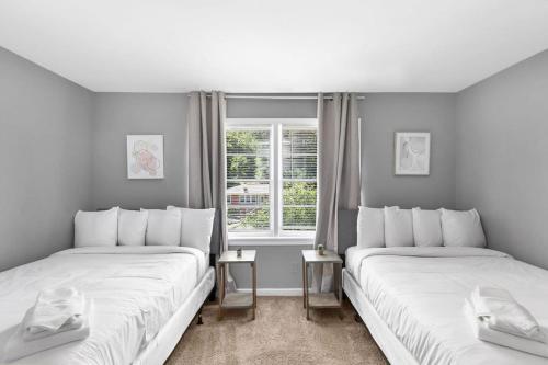 Near Hospital & Dining- Beds on Broadmoor - Unit A in Birmingham, USA