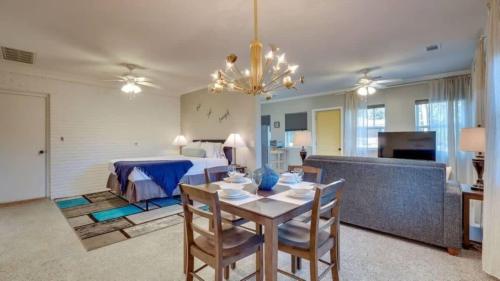 Swanky Savannah Style Side B-Walk to Bonaventure - image 9