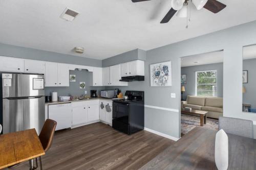 5 Mins from Uptown & Near Airport- Norwood Nest in Birmingham, USA