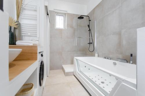 Suite avec baignoire Balnéo à 4min à pied du Vieux-Port, Marseille (fotografie 10)