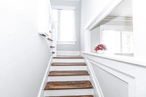 Trendy Lakeview Craftsman Walk to Restaurants! - image 7