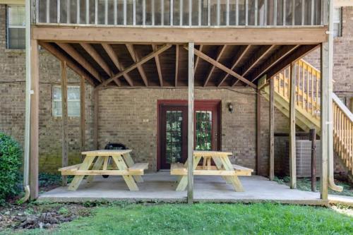 The Monterey Maison-20min N of Downtown, 6BR in Birmingham, USA