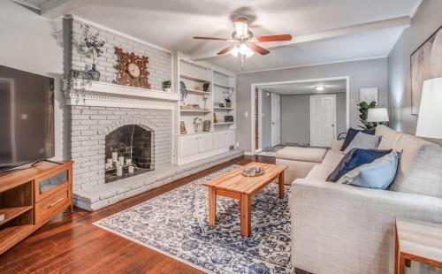 Happy on Haddington- Easy access to I-240 in Memphis, USA