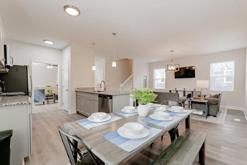 Perfectly Paired on Pope - House 1 in Columbia, USA