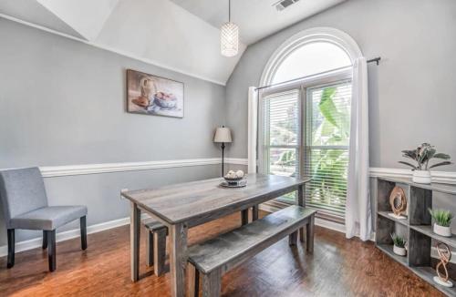 Fenced Yard - Comfy & Convenient in Cordova in Memphis, USA