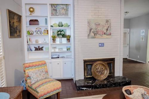 The Regal Courtyard Retreat 5 Min to ASU in Montgomery, USA