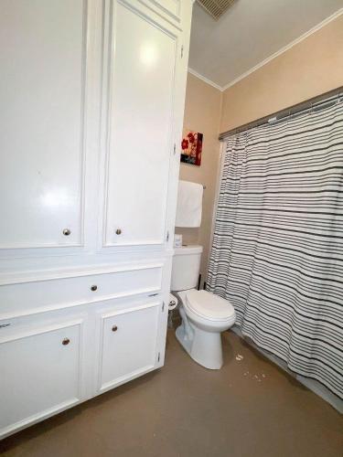 The Regal Courtyard Retreat 5 Min to ASU - image 9