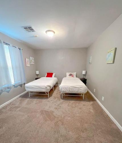 The Regal Courtyard Retreat 5 Min to ASU