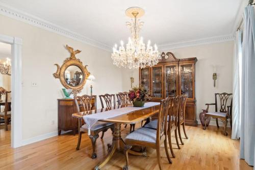 Oak Hill- Main House in Somerset, USA