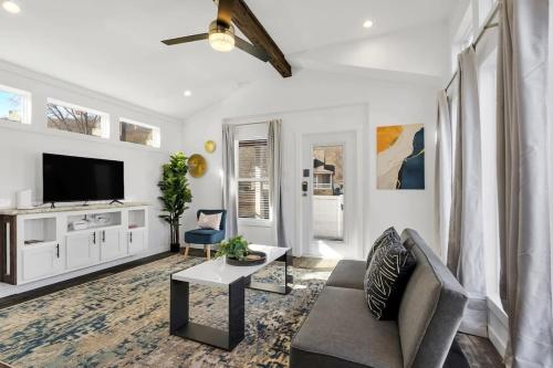 Near Hiking at Green Mountain - Tiny Stay Getaway