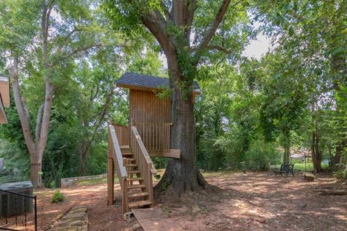 Large Yard with Treehouse Tri-Level Retreat