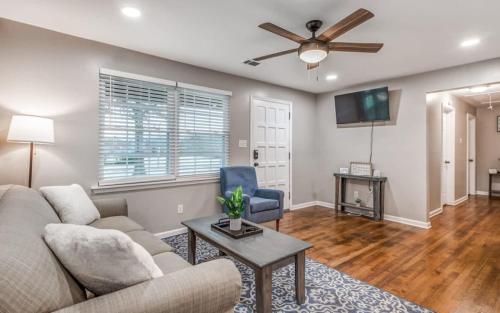 Modern Ranch in East Memphis in Memphis, USA