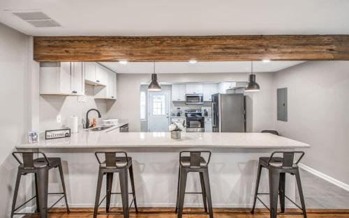 Modern Ranch in East Memphis in Memphis, USA