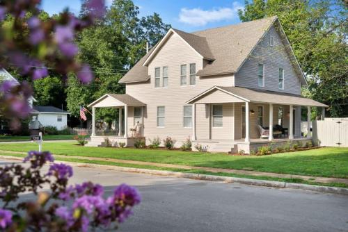 The Heart of Merrimack Historic Mansion - main image