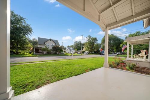 The Heart of Merrimack Historic Mansion - image 10
