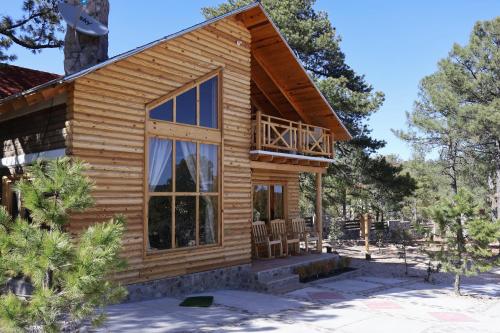 ทัศนียภาพภายนอกโรงแรม, Grand Mountain Cabañas Creel (Grand Mountain Cabanas Creel) in ครีเอล