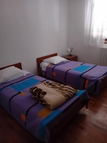 Rooms with a parking space Jelovice, Central Istria - Sredisnja Istra - 22787 in Lanišće