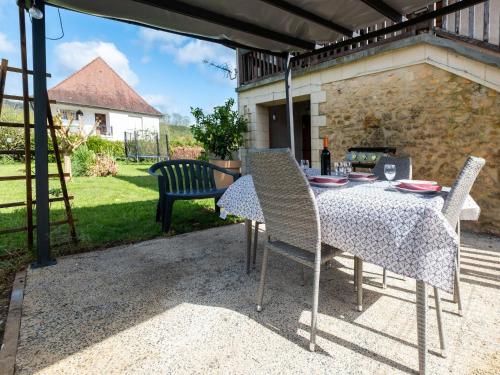 Charming holiday home with swimming pool