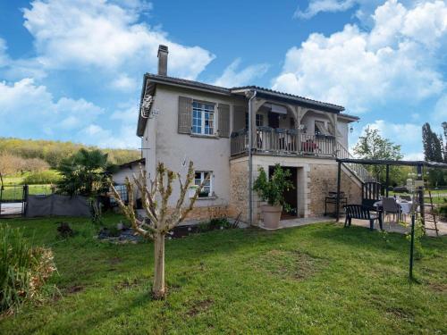 Charming holiday home with swimming pool