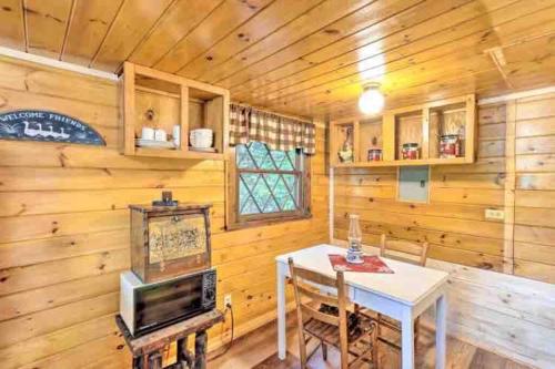 2 Lake Front Cabins 1 price Pet Friendly Cabins Game Room Hot Tub