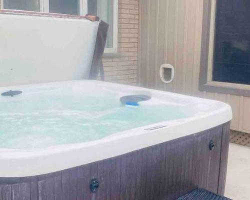 جاكوزي, The Driftwood - Hot tub with Lake views in ليمنتجتون