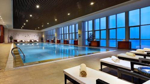 크라운 플라자 전장 바이 IHG - 수영장
