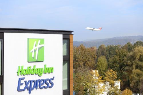 Holiday Inn Express Zürich Airport an IHG Hotel - image 3
