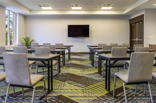 Holiday Inn Express Hotel & Suites North Bay By IHG - 회의실/연회장