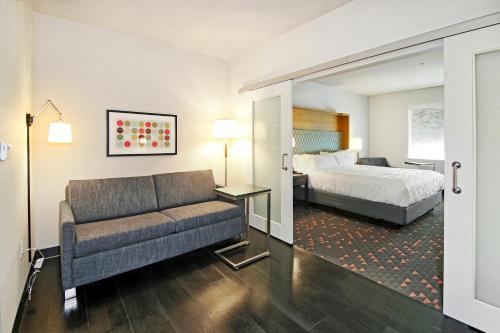 Standard King Room with Sofa Bed - Non-Smoking room in Holiday Inn Hotel & Suites Calgary Airport North By IHG
