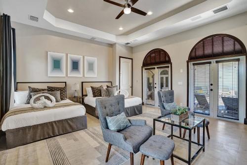 Létesítmények, Villa wpool mini-golf firepits in Davie (FL)