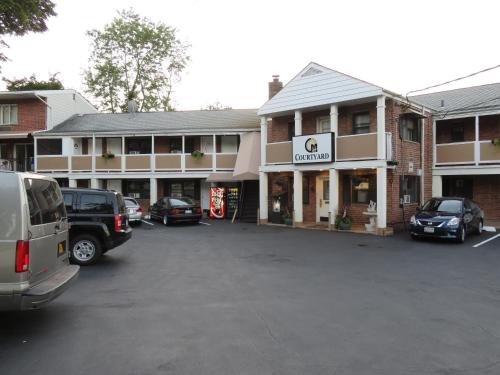 Central Motel Courtyard - 출입구