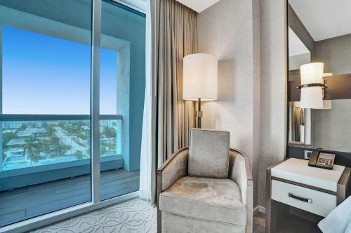 Luxury Condo one bedroom with Daily c - image 10