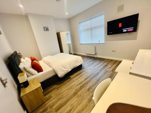 1 queen bed