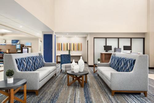 Holiday Inn Express & Suites Mobile West I-10, an IHG Hotel in Tillmans Corner, USA