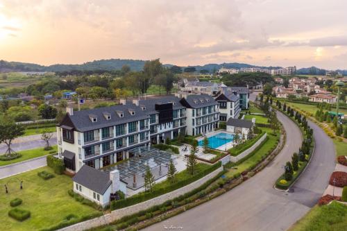 Estella Khao Yai Room Type - Deluxe Twin Room