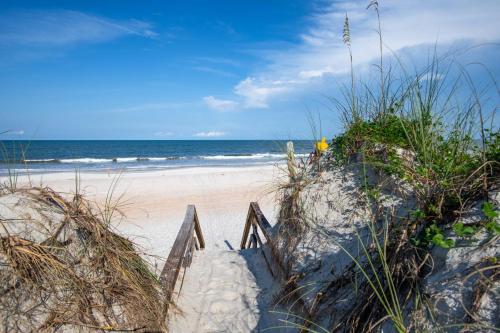 Oceans 13 Condo C in Saint Augustine Beach, USA