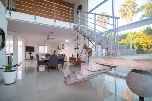 Pacific Shores Retreat & Getaway in Nuevo Vallarta , Mexico