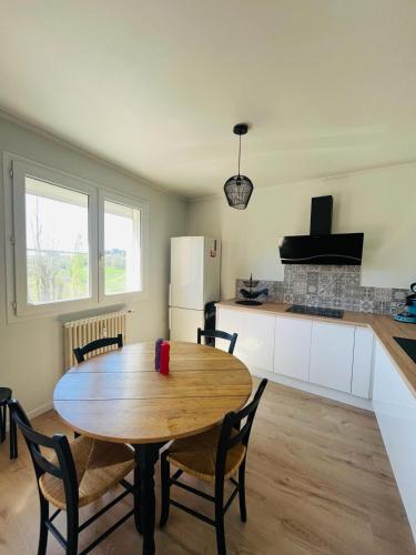 Appart T4 85m2 spacieux climatisation parking in 羅德茲市中心