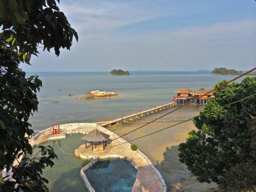 Surrounding environment, LooLa Adventure Resort in Gunung Kijang