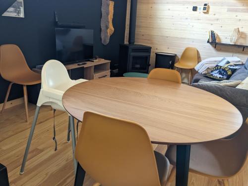 Nornore: una casa especial en la montaña (Nornore: una casa especial en la montana) in Piedrafita De Jaca