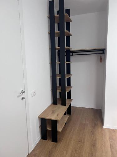 Modern Apartment in Villa, Tirana (photo 9)
