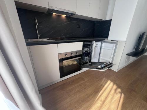 Modern Apartment in Villa, Tirana (photo 6)