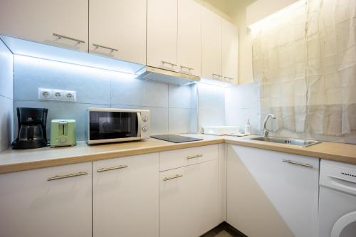 (Z)Top Sightseeing Elegant Flat at Acropolis - image 11