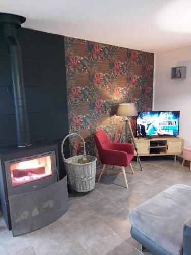 Entre Lacs Et Montagnes , Maison individuelle,lits préparés, parking et ménage inclus gîte à louer Thoiria